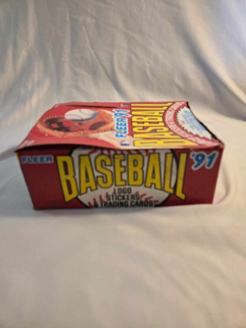 1991 Fleer Baseball Sealed Box. 36 Packs. Logo Stickers & Classic Cards - Picture 4 of 7